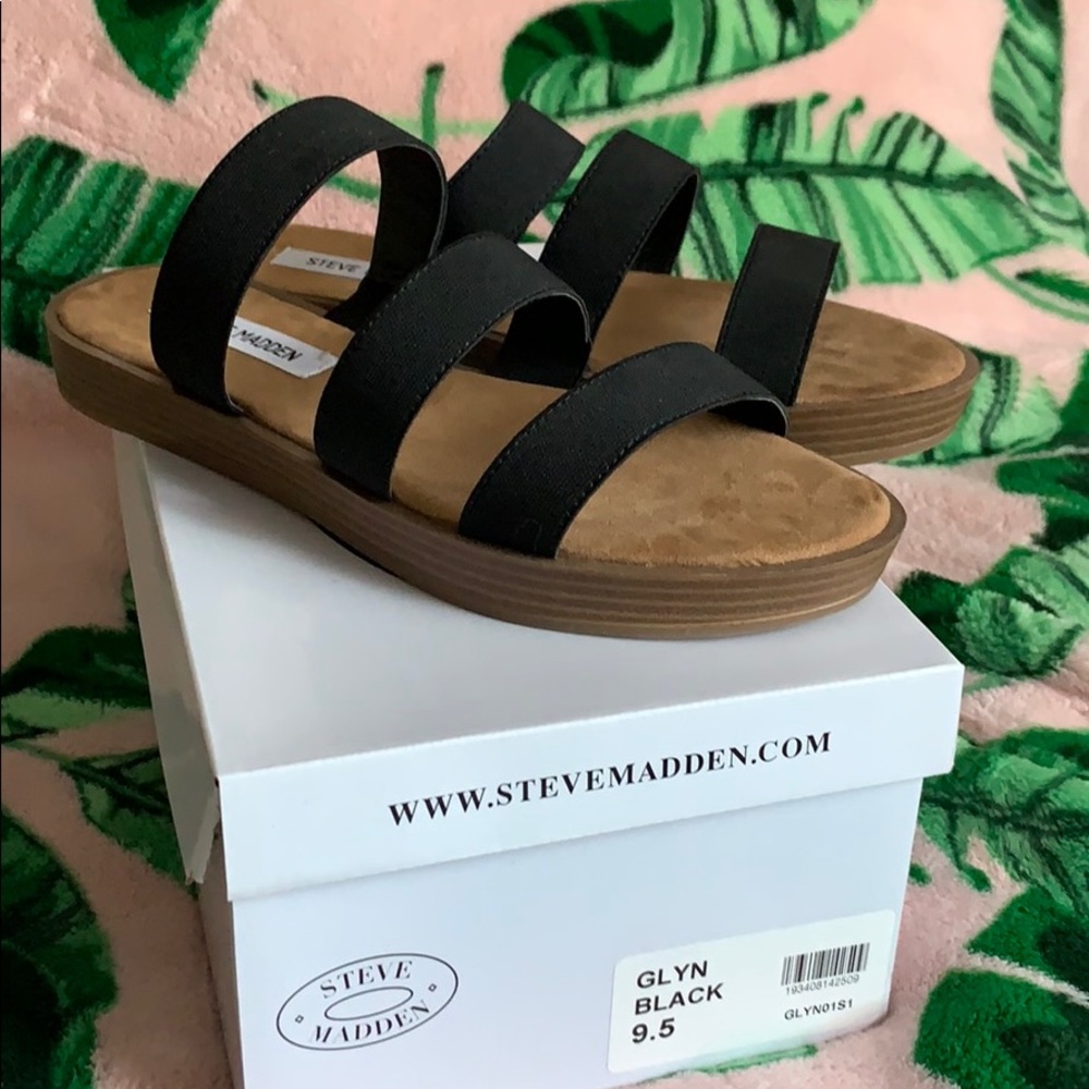 NEW—Steve Madden strappy sandals